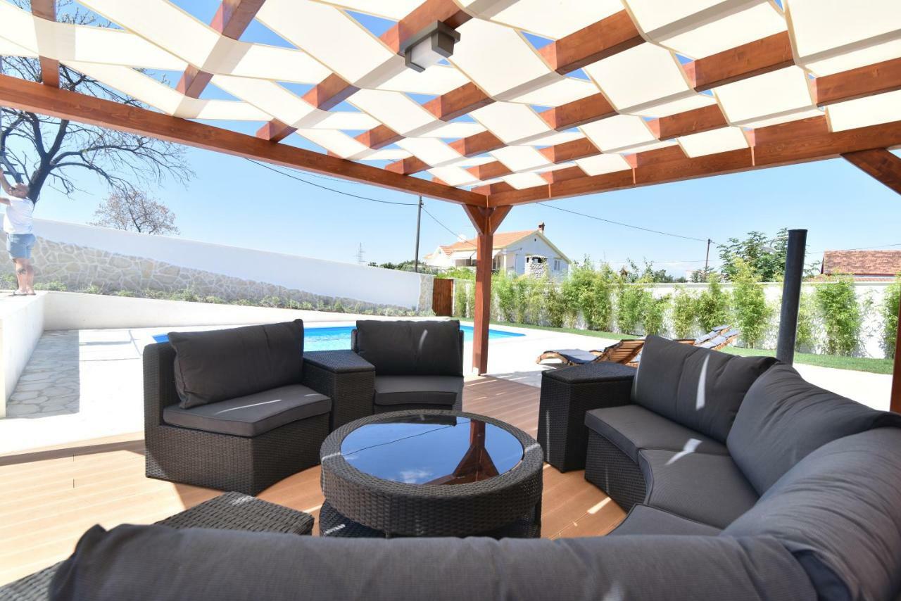 Villa Village Idylle With Heated Pool, Sauna, Jacuzzy And Private Parking Сукошан Экстерьер фото
