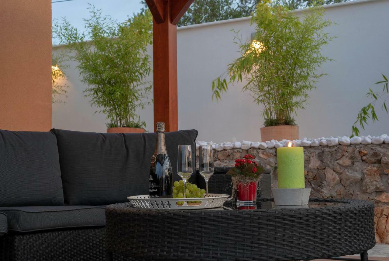 Villa Village Idylle With Heated Pool, Sauna, Jacuzzy And Private Parking Сукошан Экстерьер фото